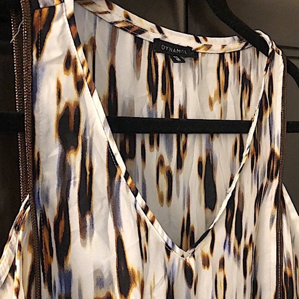 animal like motif tank top with zipper details